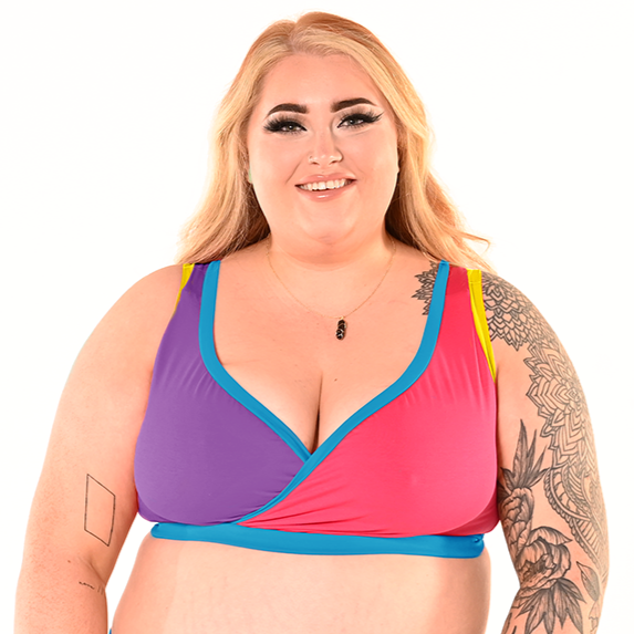 Bex is wearing a ReMix Molke non wired bra